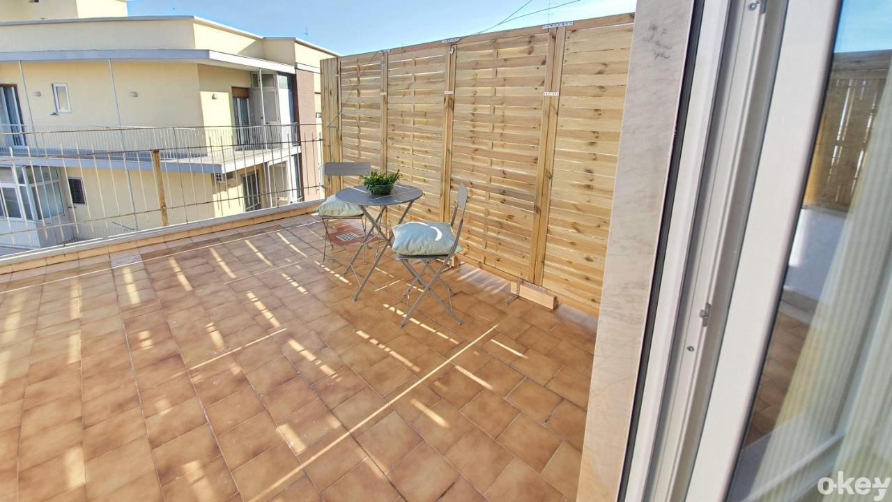 Blue Sky Rooftop Rooms - Bari Policlinico Dış mekan fotoğraf